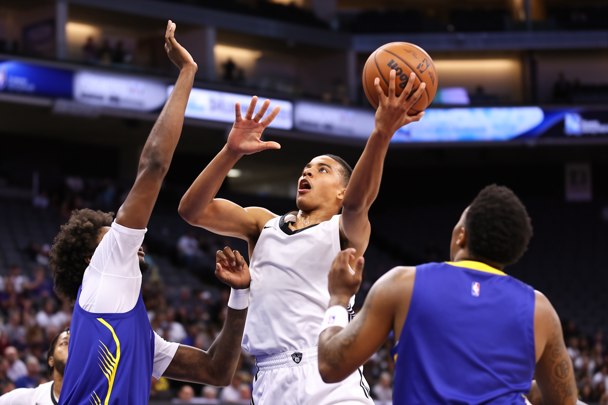 博天堂官网 - 路易斯维尔新星米卡尔·布朗 Jr.：夏季联赛首秀绽放 NBA 梦想 - 918博天堂